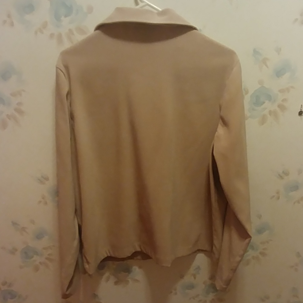 27. Light Jacket - Picture 3 of 4